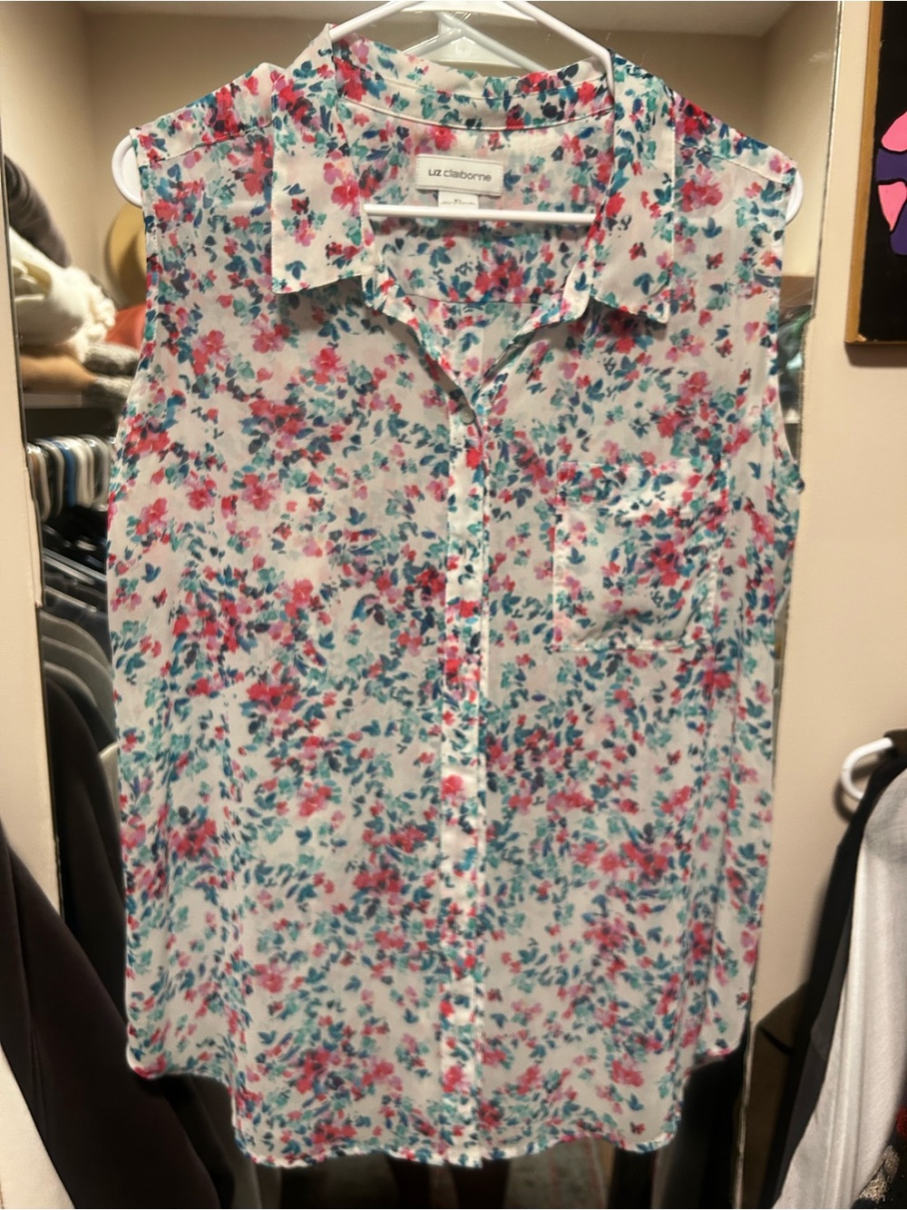 Liz Claiborne White Sleeveless Button-Down Top with Pink & Teal Floral Print